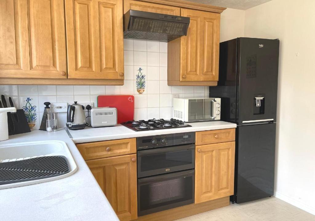 Ashford Holiday Home Smithy Drive Sleeps 5 Free Wifi And Vehicle Parking Kingsnorth Luaran gambar