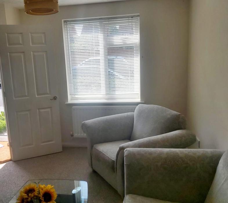Ashford Holiday Home Smithy Drive Sleeps 5 Free Wifi And Vehicle Parking Kingsnorth Luaran gambar