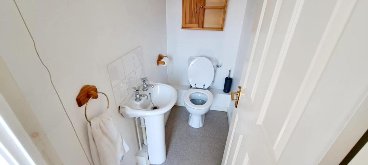 Ashford Holiday Home Smithy Drive Sleeps 5 Free Wifi And Vehicle Parking Kingsnorth Luaran gambar
